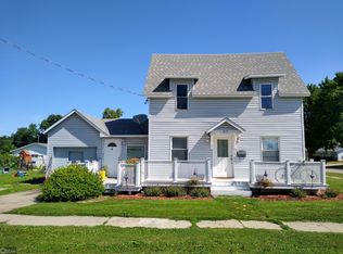 521 6th Ave, Grinnell, IA 50112