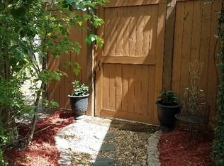 2912 Isser Ct #GH, Jacksonville, FL 32257