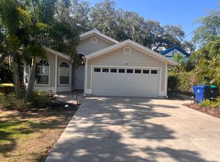 22 Shore Dr, Palm Harbor, FL 34683