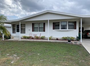 1436 Mohawk Cir, Tavares, FL 32778