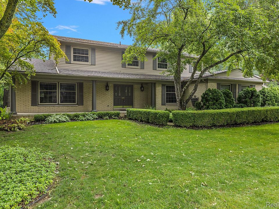 1st image of 21634 E Valley Woods Dr