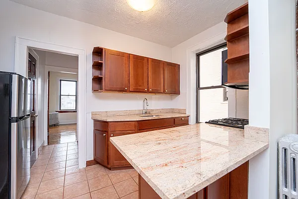 Rented by Modern Spaces | media 11