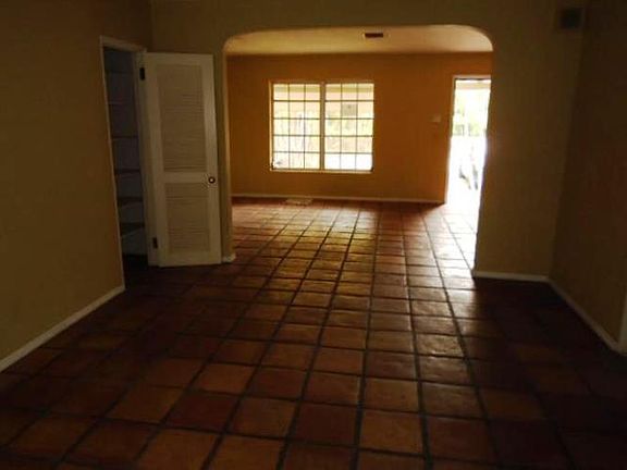 5th image of 741 NE 114th St