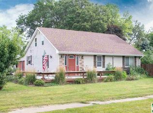 401 7th St, Sloan, IA 51055