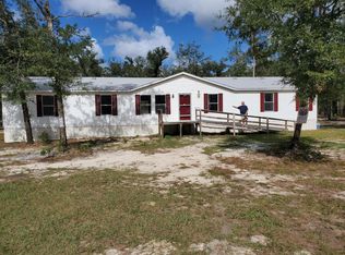 20759 Magnolia Dr, Fountain, FL 32438