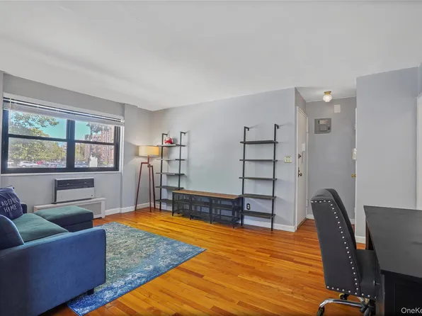 84-18 155th Avenue image 6 of 26