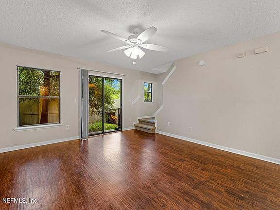 3rd image of 4685 PLAYSCHOOL Drive