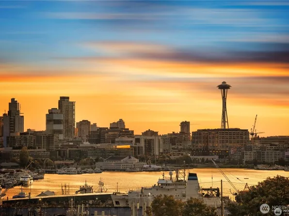 2020 Eastlake Avenue E, Seattle, WA 98102