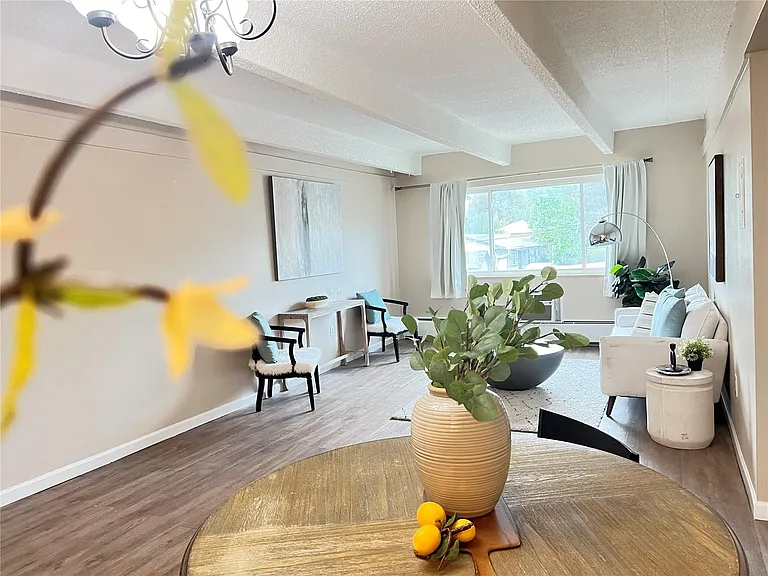 800 W Belleview Ave #507 — Photo 3