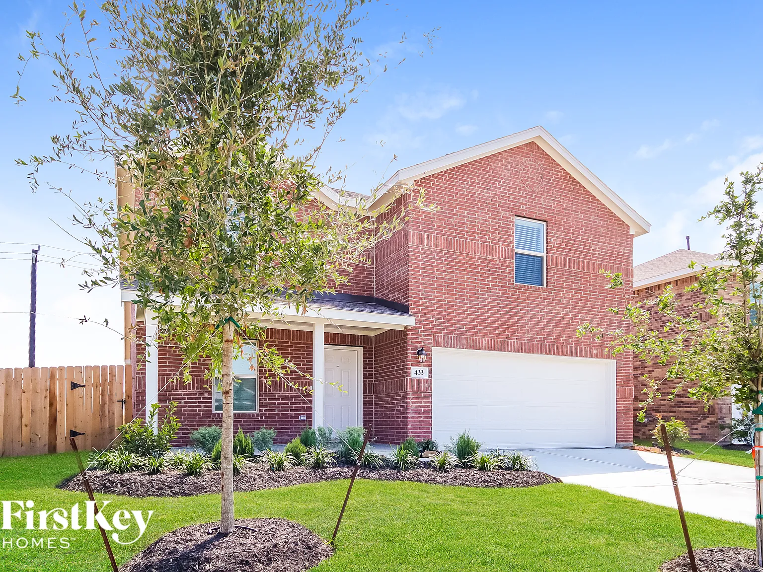 4 bed, 2.5 bath, 2119 sqft, $2,615 — Photo 2