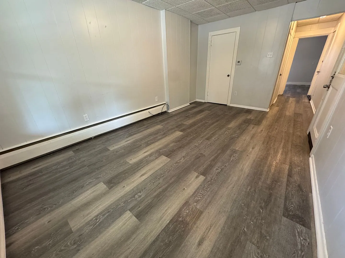 2104 Glendale Ave — Photo 2