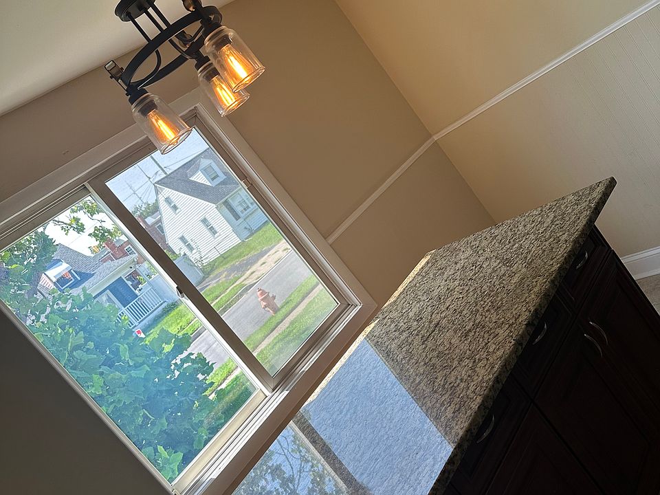 1st image of 3441 Loganview Dr