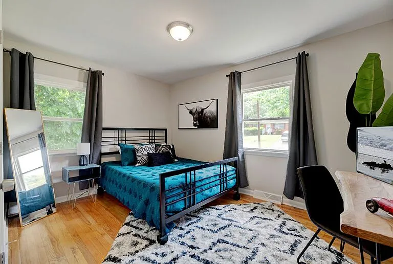 2809 Newark Dr — Photo 9