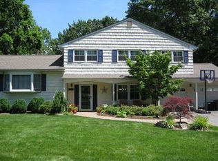 2 Elf Ct, Parsippany, NJ 07054
