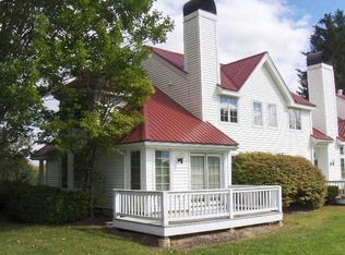 15 Muirfield Dr, Bridgton, ME 04009