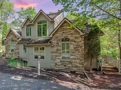 38 Summit Wind Dr, Lake Harmony, PA, 18624