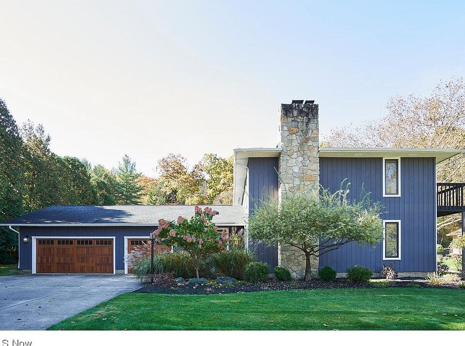 1st image of 970 Poulsen Dr