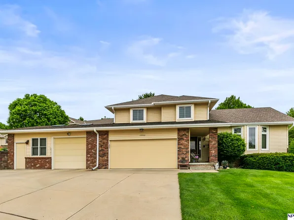 13952 Frederick Cir, Omaha, NE 68138