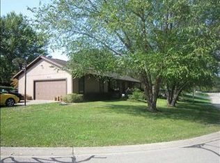 883 Countryside Ln, Columbus, IN 47201