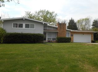 1350 Hickman Rd, Xenia, OH 45385