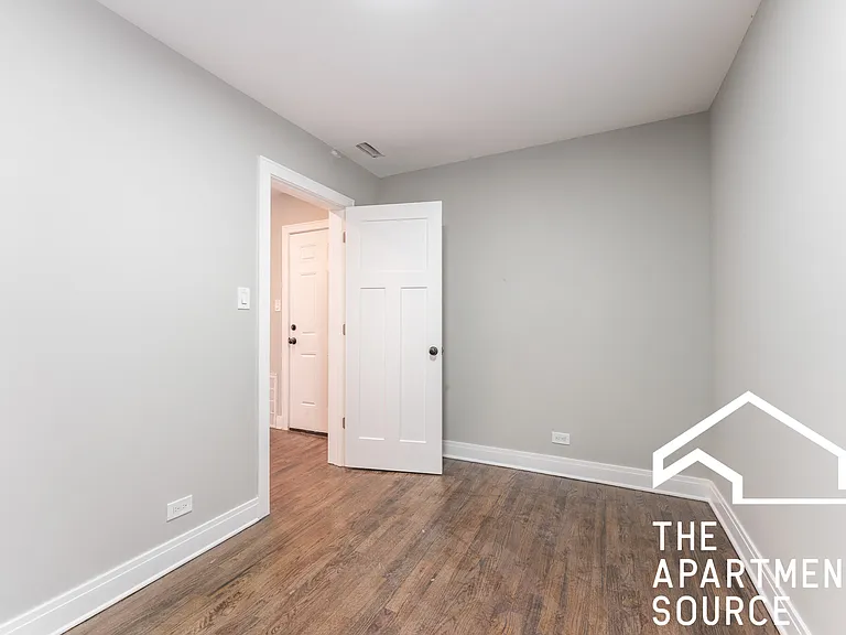 1923 N Pulaski Rd #1 — Photo 11