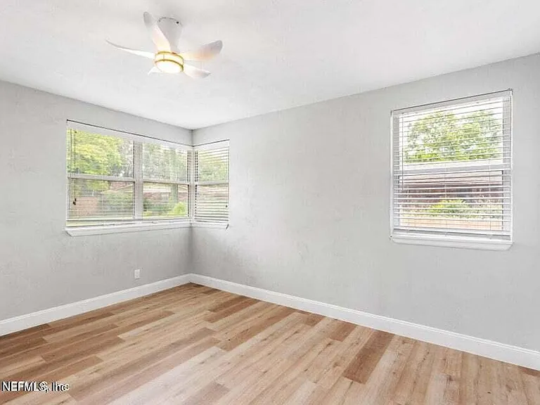 1554 Shirl Ln — Photo 24