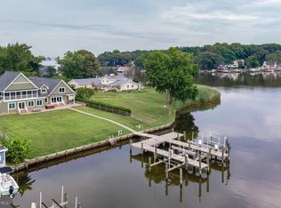 1945 Orchard Point Rd, Pasadena, MD 21122