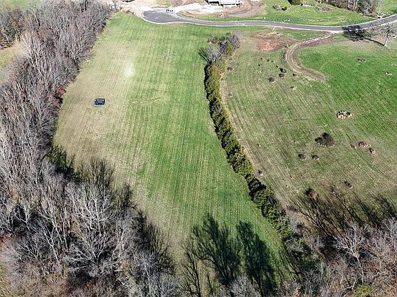 2nd image of 264 Holt Farm Dr