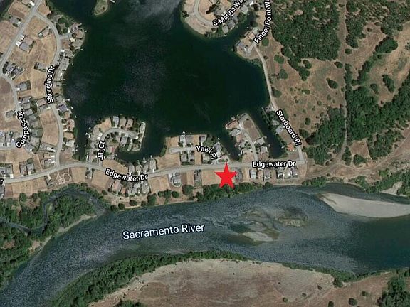 3rd image of 22555 Edgewater Dr