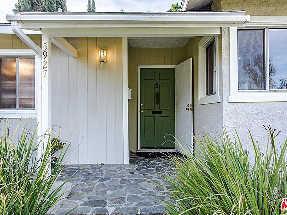 3rd image of 5927 Cahill Ave