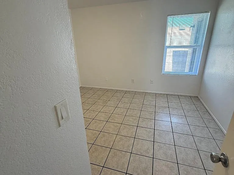 61 W Inglewood St #3 — Photo 10