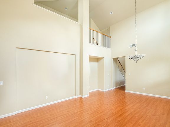 3rd image of 3803 Kaweah St
