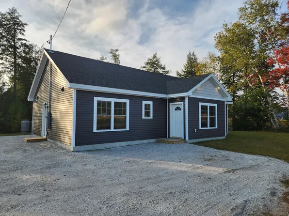 6 Cedar Drive, Paris, ME 04281