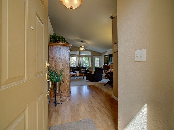 5th image of 6013 Krisee Ct