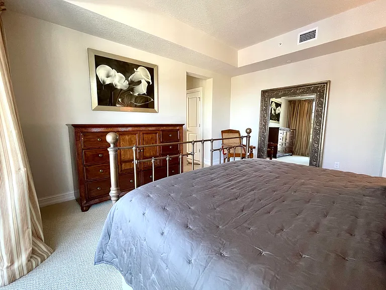 431 Bay Colony Dr N — Photo 18