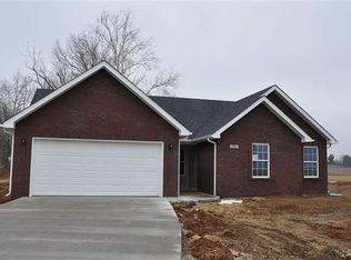 745 Hayden School Rd, Elizabethtown, KY 42701