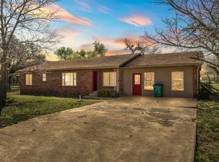 266 E Live Oak St, Evant, TX 76525