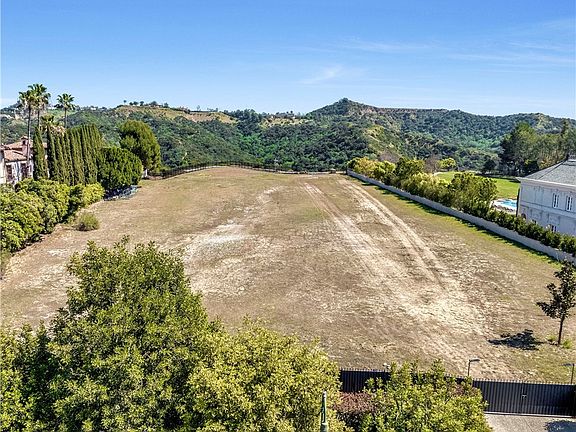 2nd image of 45 Beverly Park Cir Lot 28
