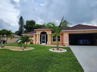 714 SE 9th Ave, Cape Coral, FL 33990