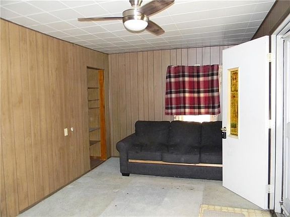 4th image of 46 Anderson Ave