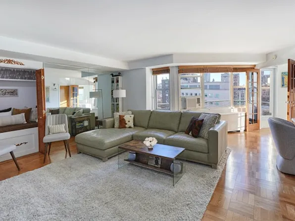 155 East 34th Street image 1 of 9