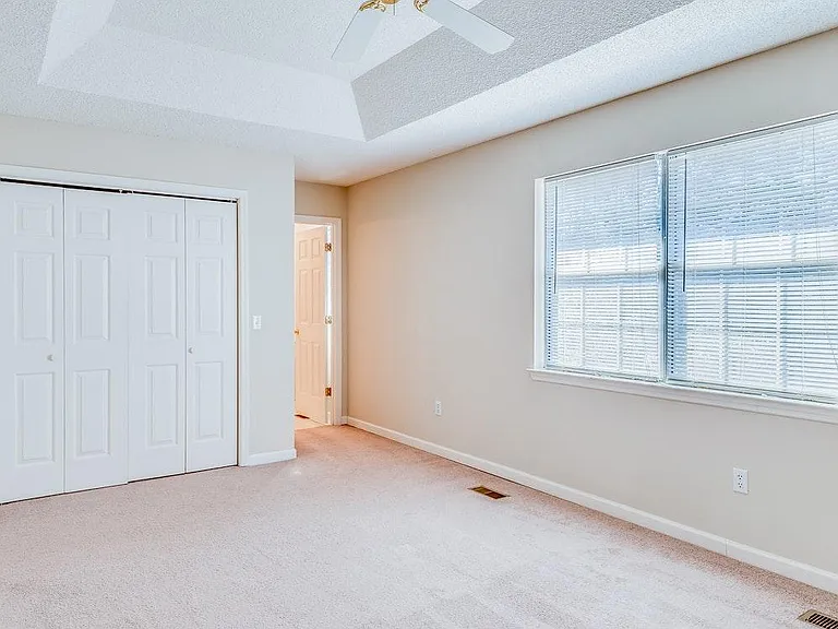 8804 Pebble Creek Rd — Photo 9