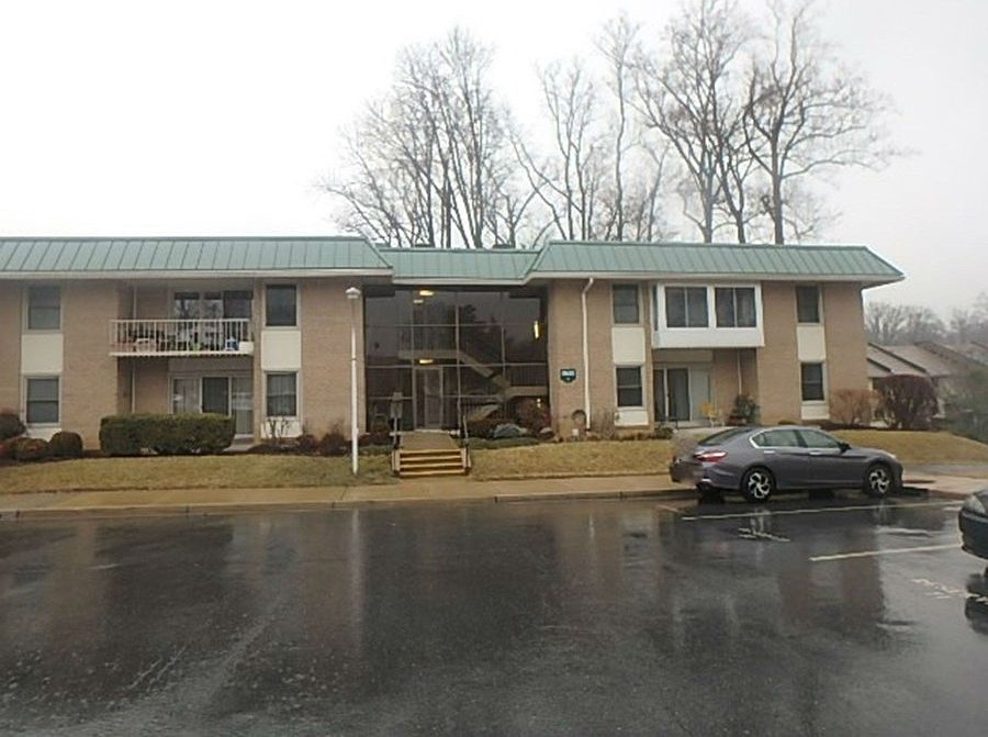 1st image of 3632 Gleneagles Dr #8-3H