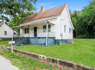 8 Goodrich St, Pelzer, SC 29669