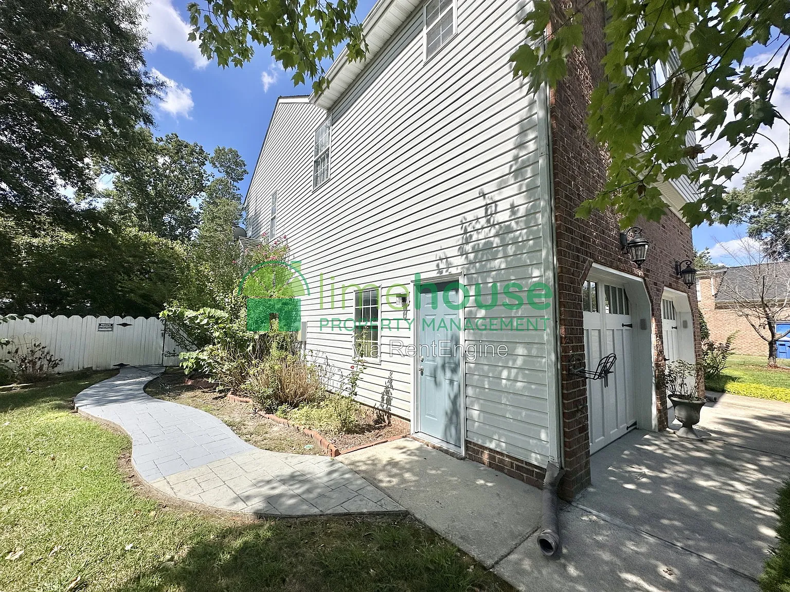 4 bed, 3.5 bath, 2659 sqft, $3,100 — Photo 2