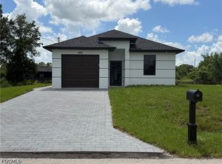 868 Carbon St E, Lehigh Acres, FL 33974