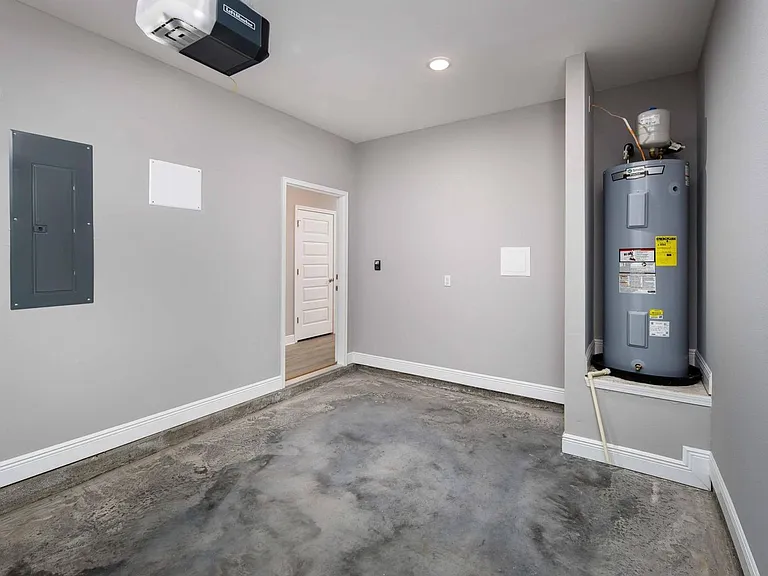 319 Carmel Dr #15 — Photo 28