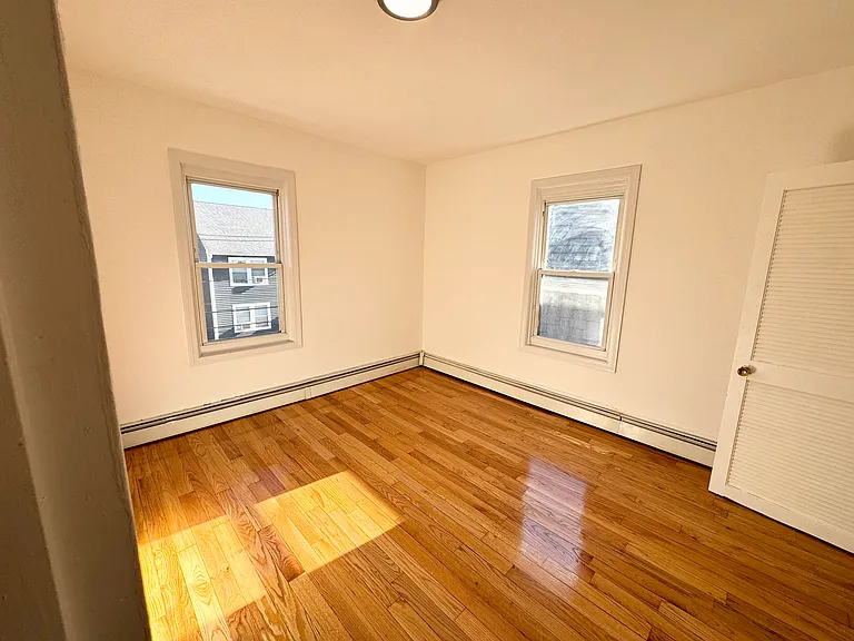 49 Chestnut Ave #2 — Photo 5