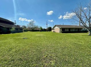 4230 Flamingo Ln, Beaumont, TX 77705