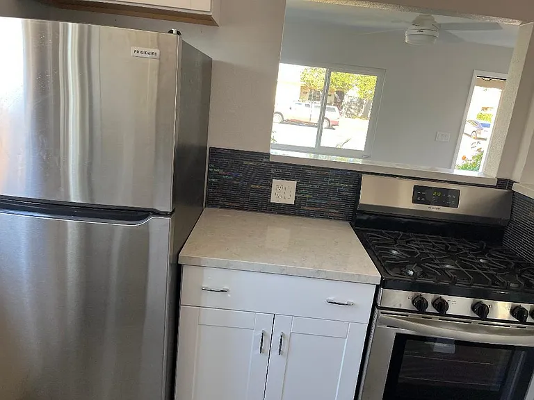 3161 Luna Ave — Photo 5